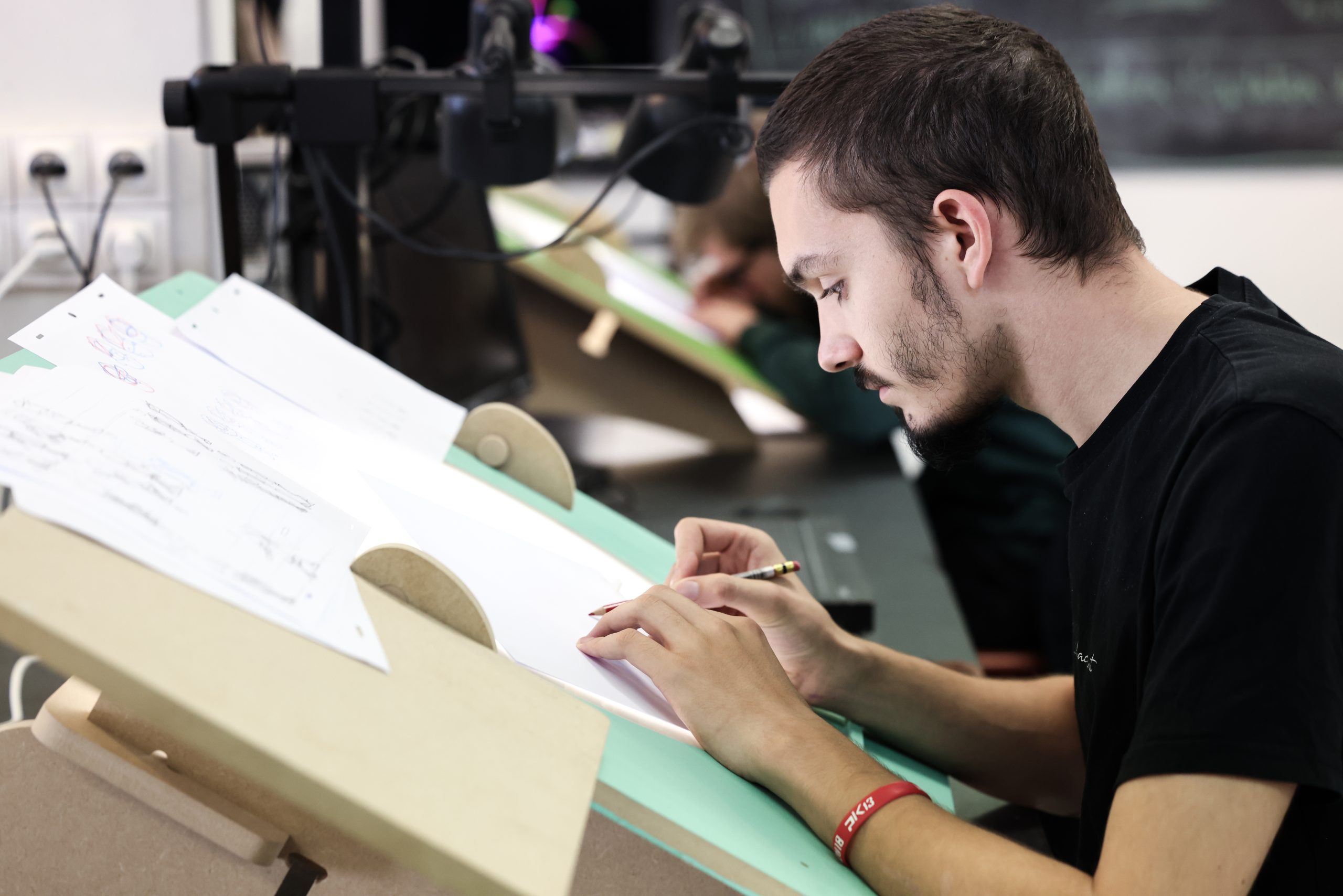 table planche étudiant pivaut